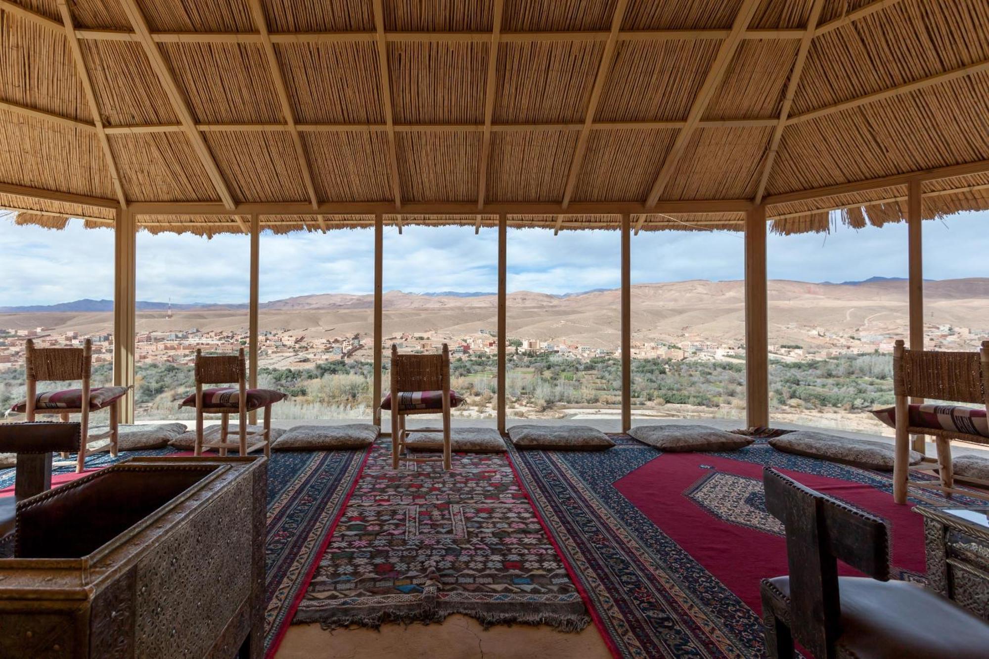 Couette-café Kasbah Tizzarouine 3*